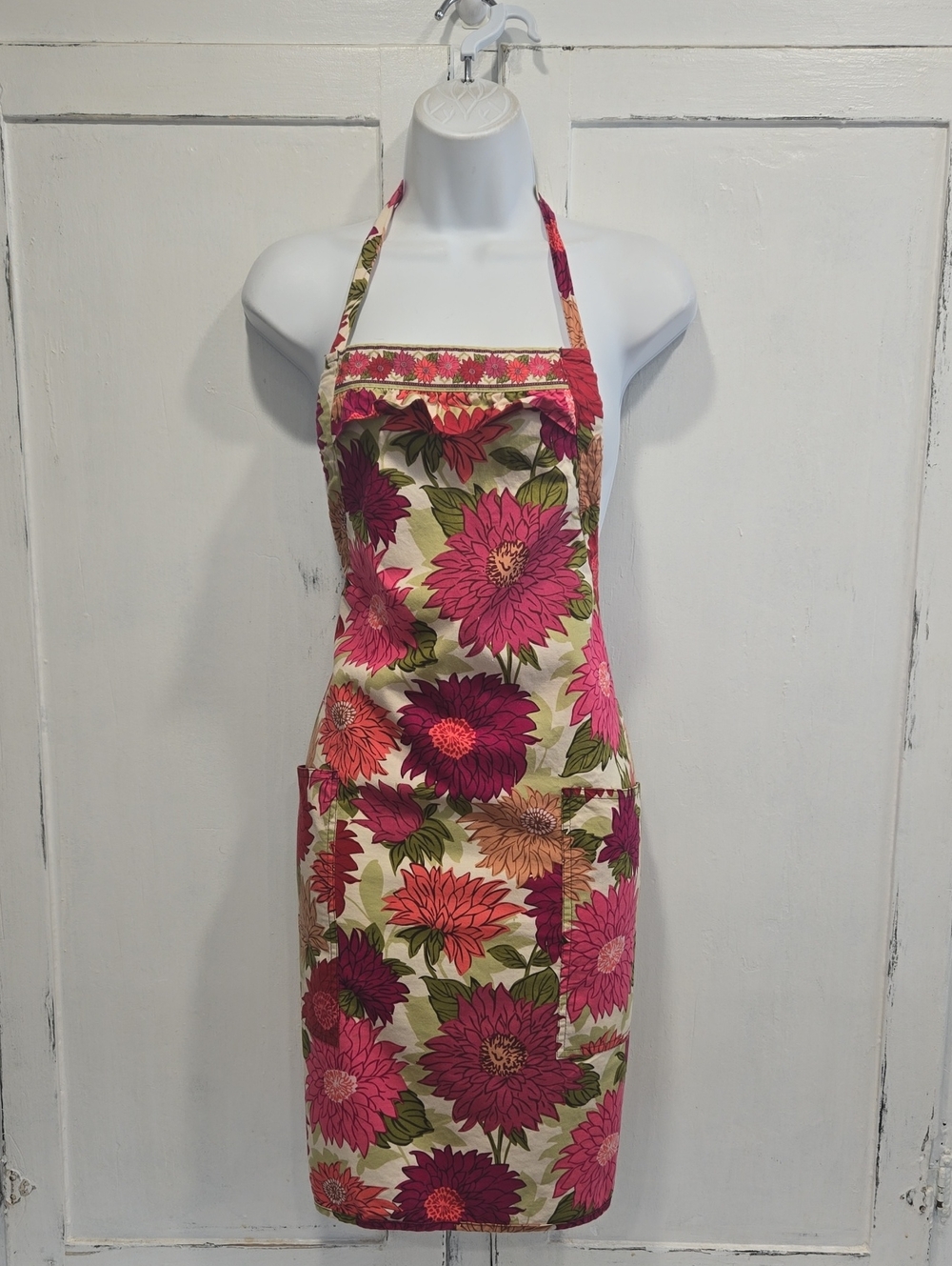 VERA BRADLEY FLORAL APRON... #8031